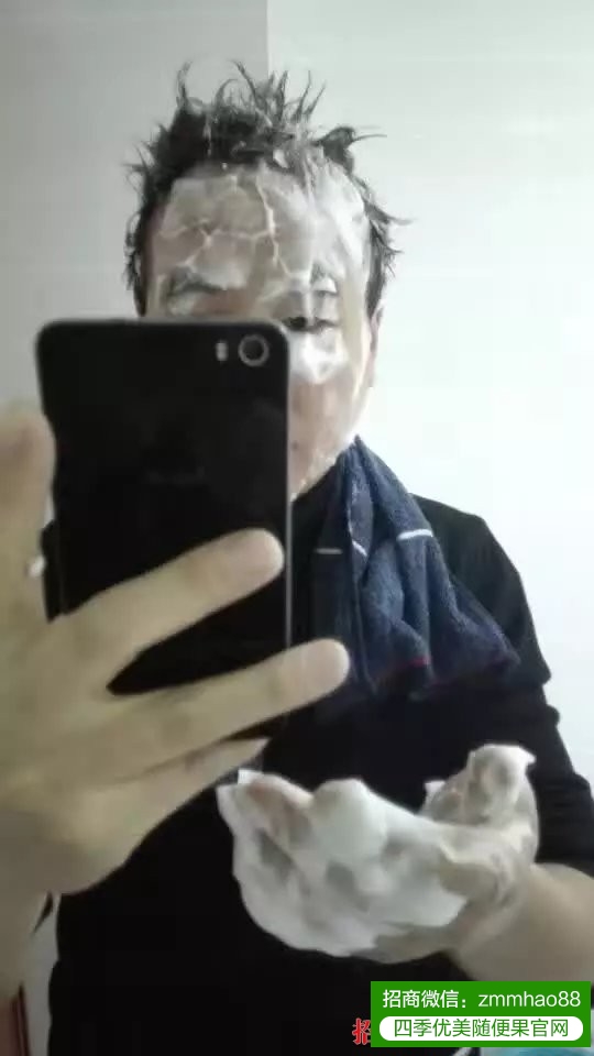 经常出差的男士首选，站长亲自演绎HHA蜂浆纸洗头洗脸